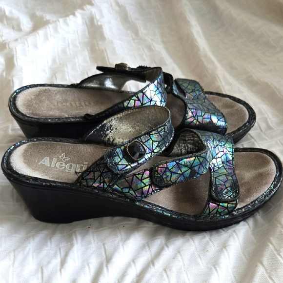 Alegria Women's Hologram Wedge Sandals Summer Shoes Size 38 - Picture 1 of 9